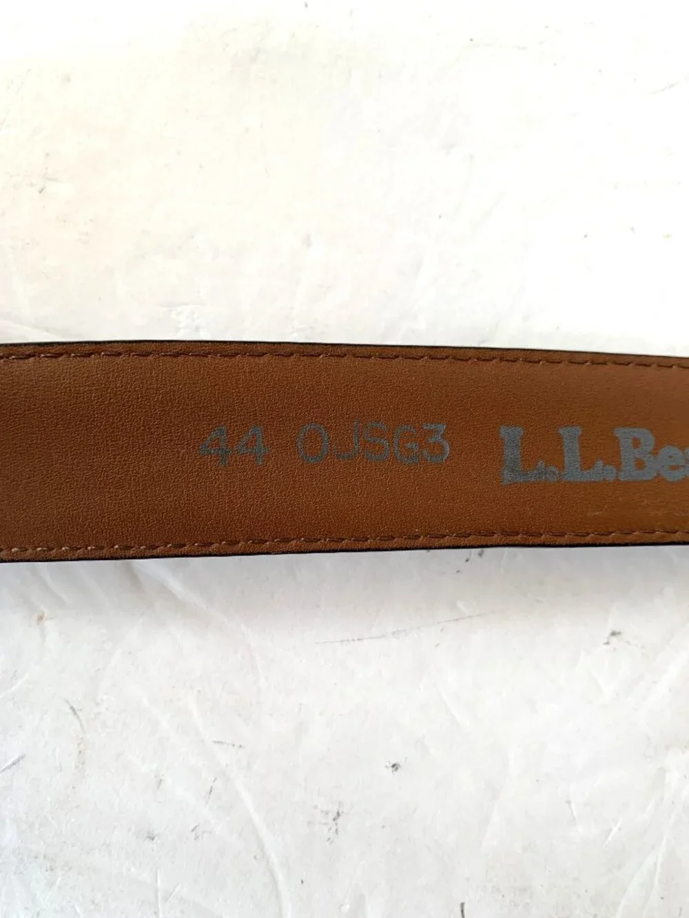 L.L.BEAN GENUINE LEATHER FOR MEN SIZE 44 MADE IN USA  MAHAGONY